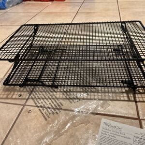 Pampered Chef Stackable Cooling Rack (1587) - 10x18" Set Of 2 Missing One Arm